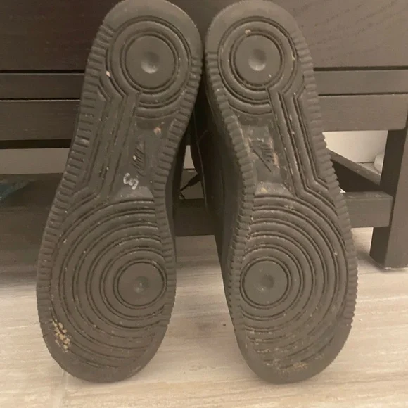 All black nike Air Force 1 - Picture 6 of 6